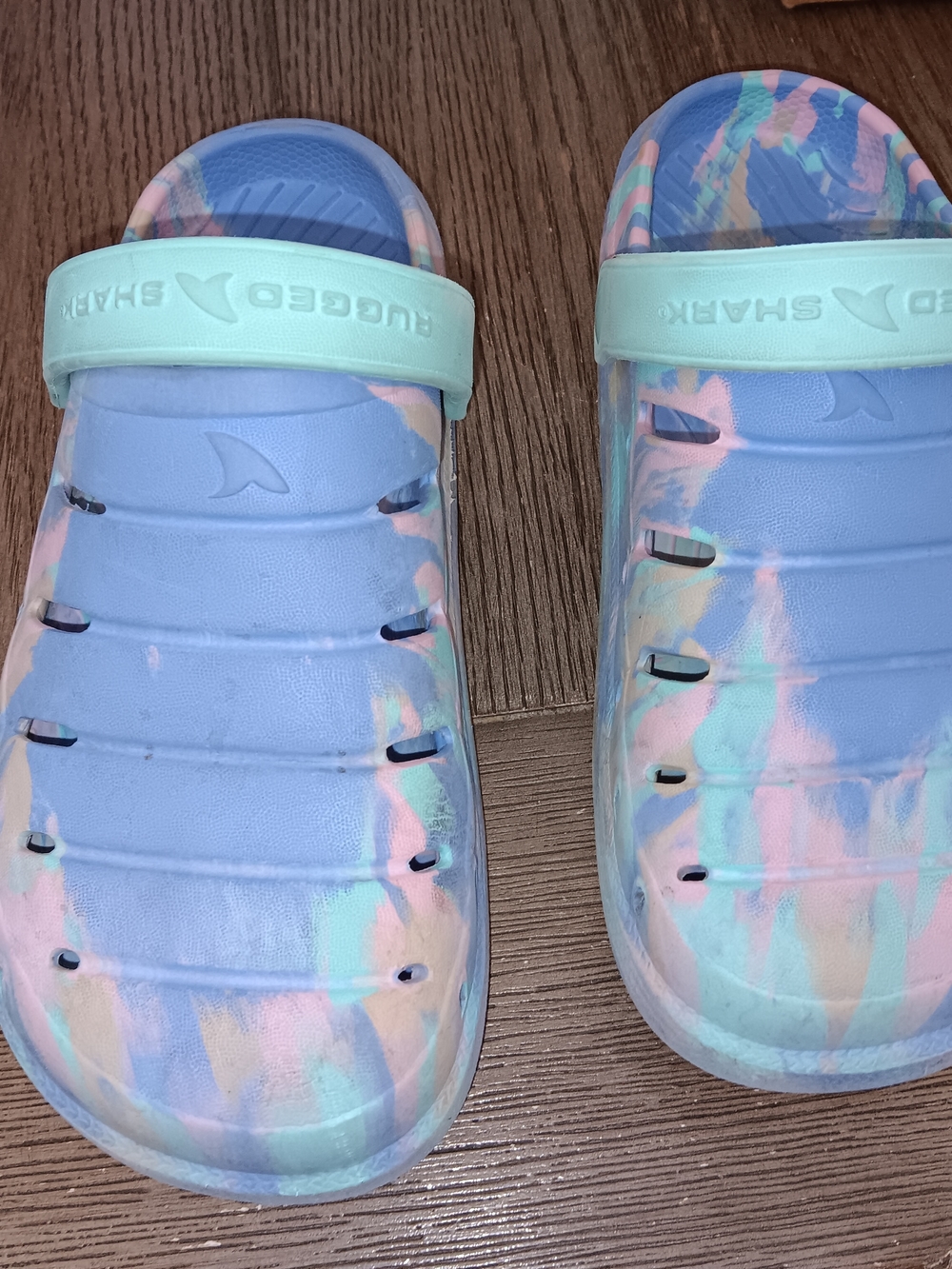 CROCS Kids Tie-Dye Slide Sandals in Light Blue, Mint & Pastel Pink